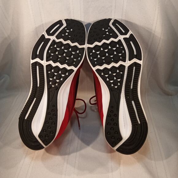 Nike Red/Black Mesh Running Sneakers Men’s Size 9.5 - Picture 6 of 7